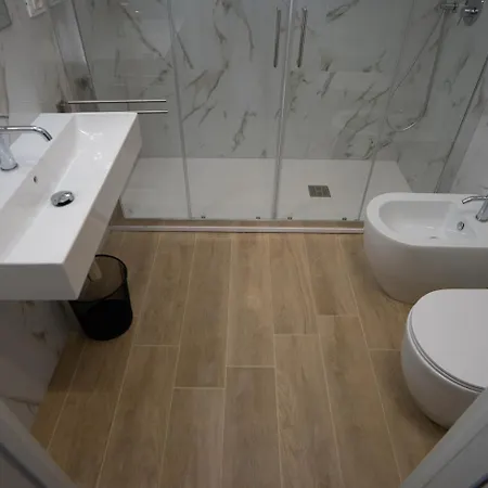 Emmahouse Comfort Al Centro Assunta *